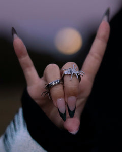 'Widow' Ring